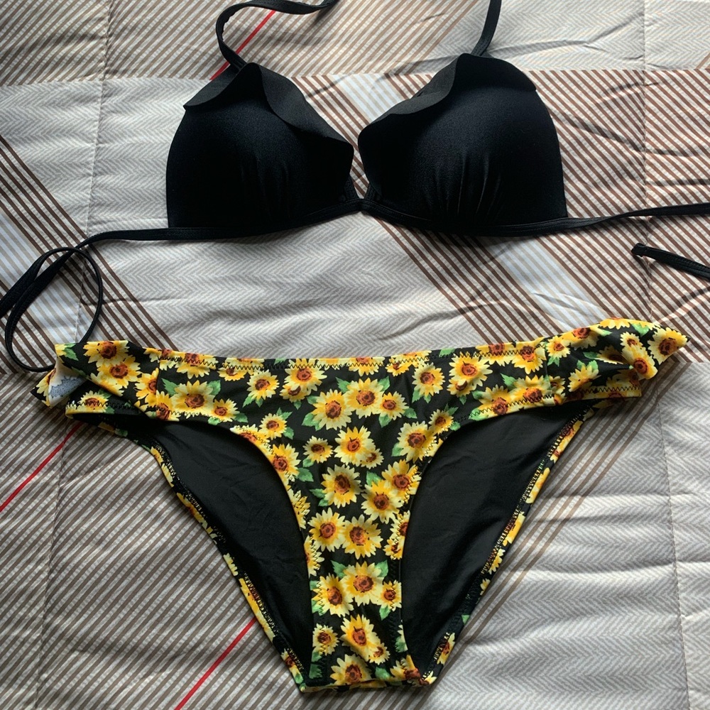 Forever 21 sunflower ruffle bathing suit